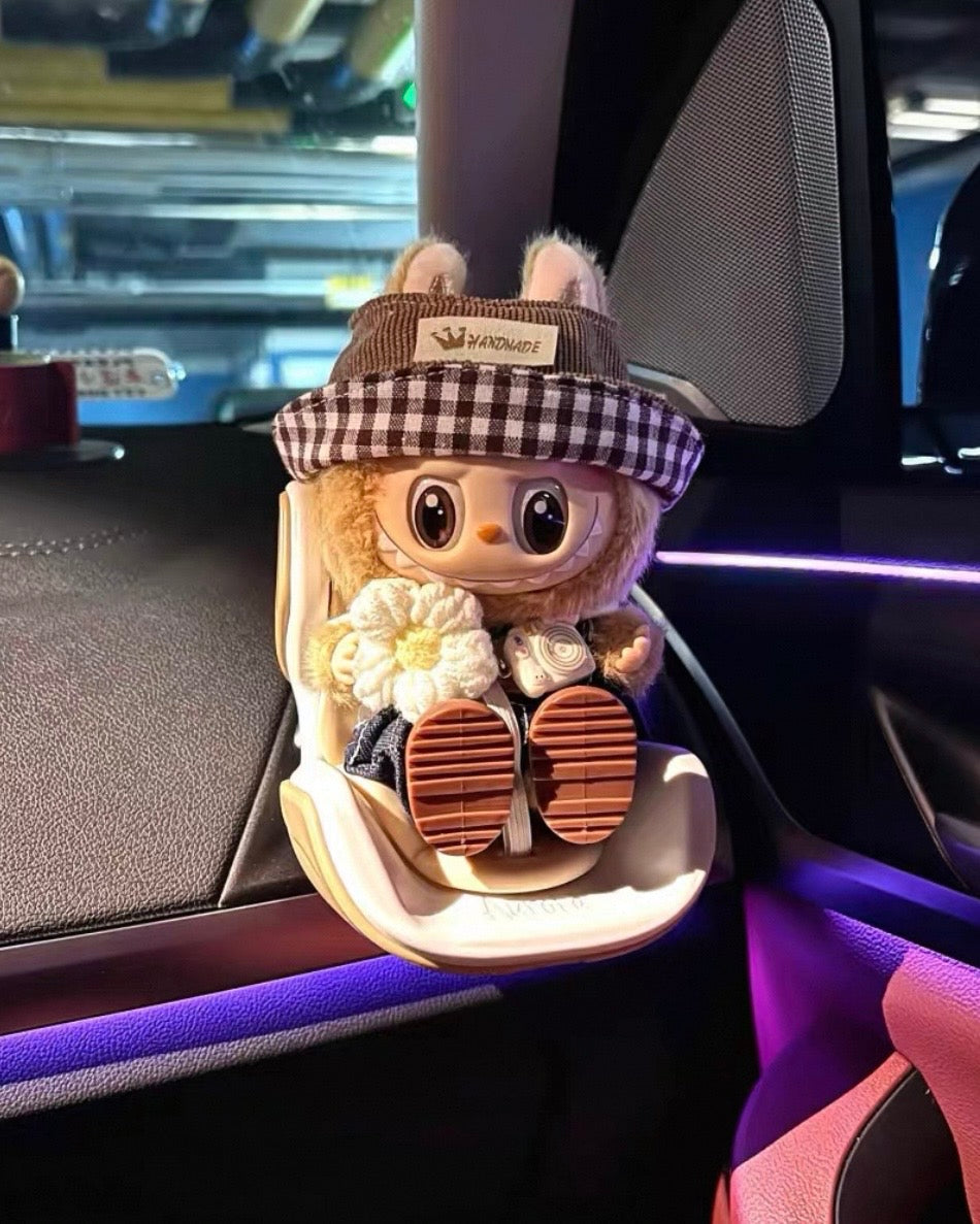 Labubu Car Safety Seat with Magnetic Base · 3 Colors